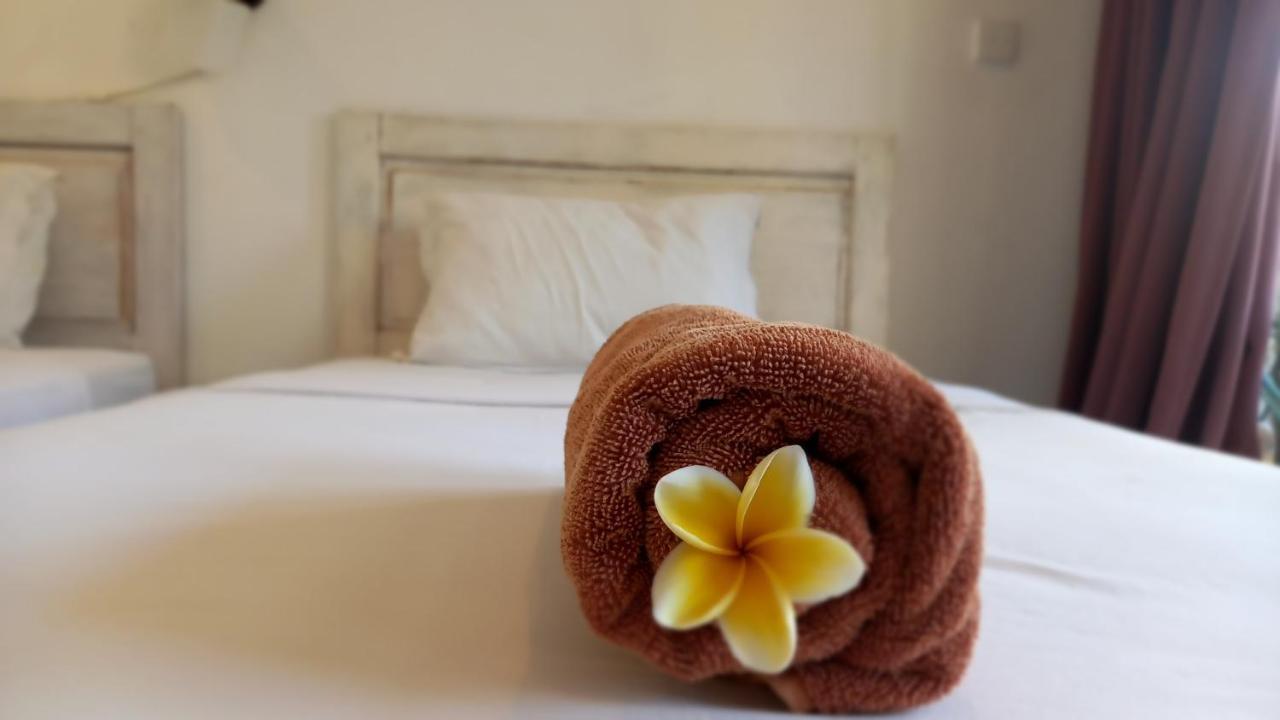 Wisma Bunda 2 Hotel Gili Trawangan Esterno foto